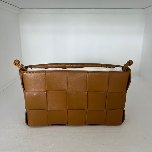 BOTTEGA VENETA Cassette Pouch Bag on Strap - Camel - NWT NEW - Picture 10 of 13